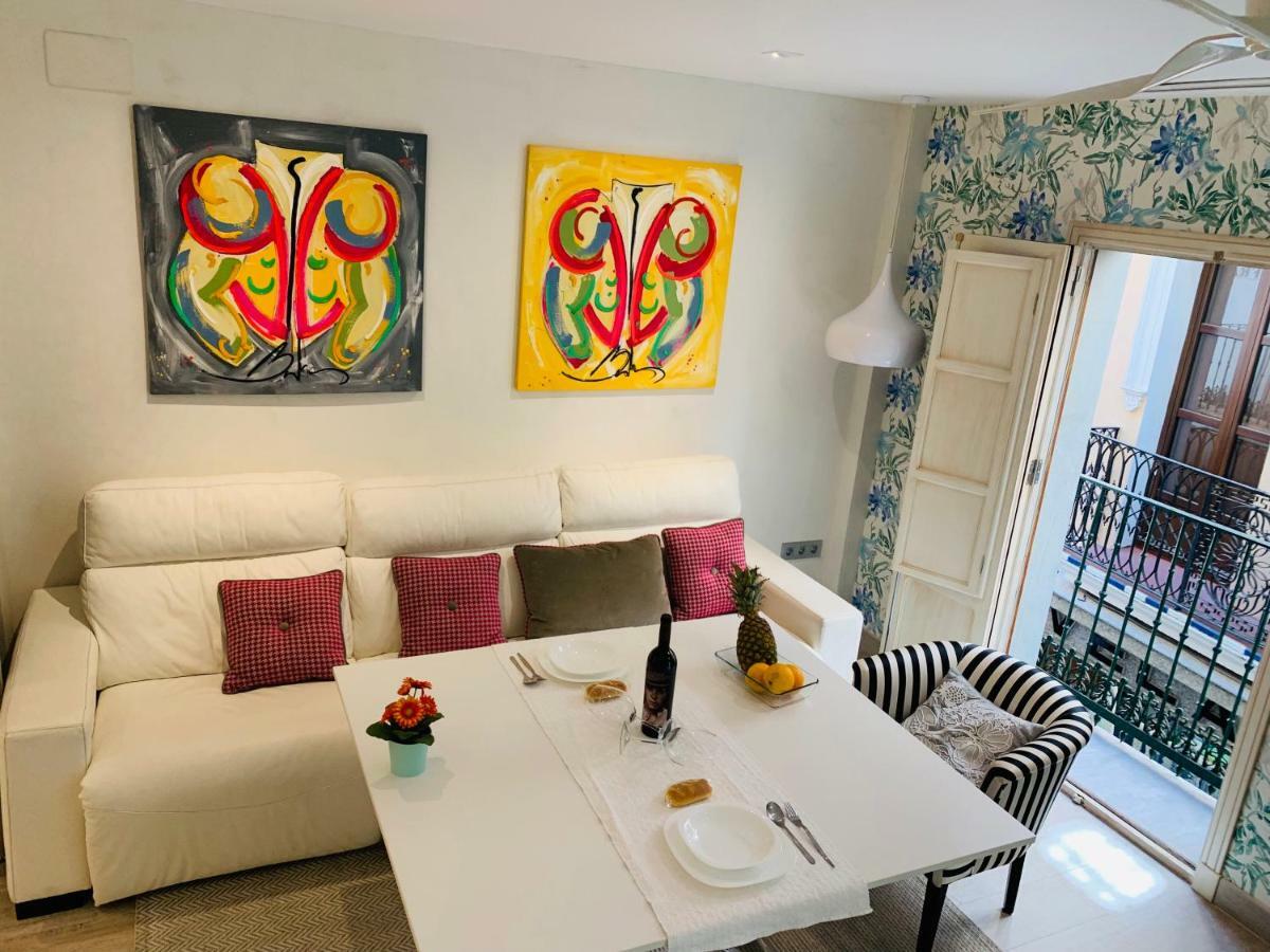 Cathedral Studio, Luxury Studio In Cathedral Area, Parking Optional Севиля Екстериор снимка