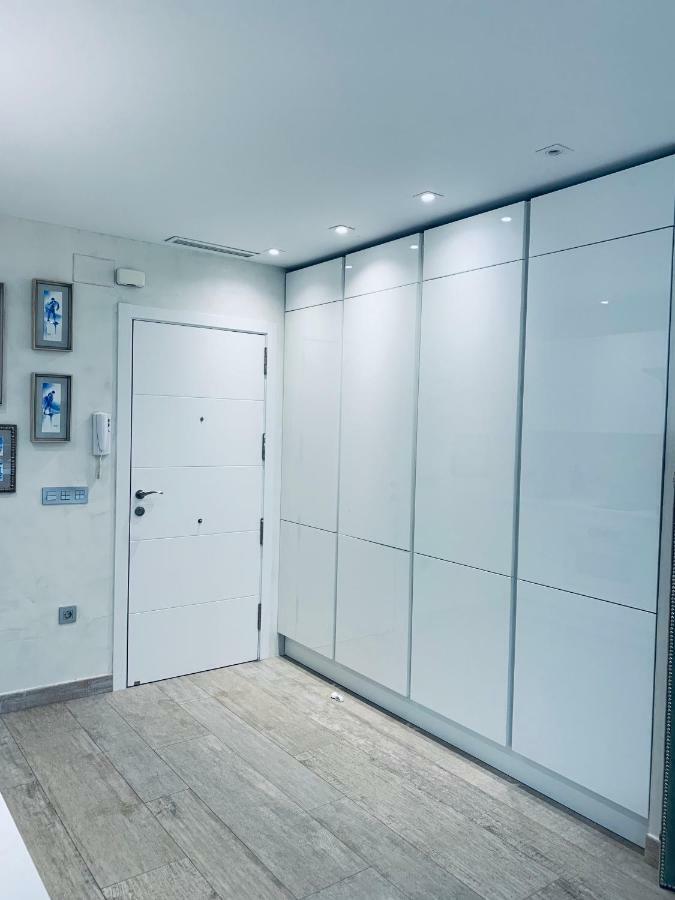 Cathedral Studio, Luxury Studio In Cathedral Area, Parking Optional Севиля Екстериор снимка