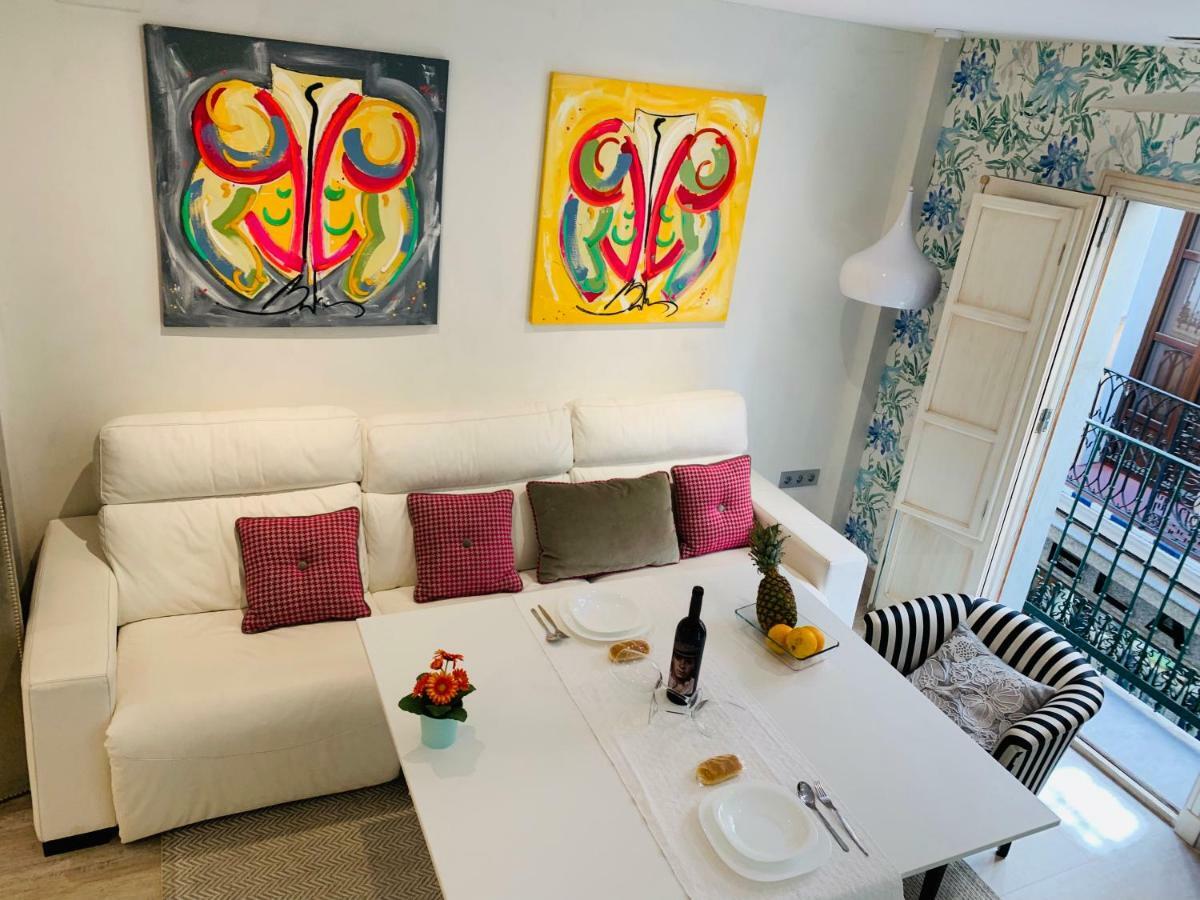 Cathedral Studio, Luxury Studio In Cathedral Area, Parking Optional Севиля Екстериор снимка